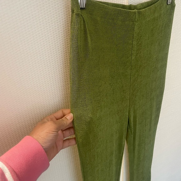 Princess Polly green high waisted flare pants size 6 | NWOT - Picture 4 of 9